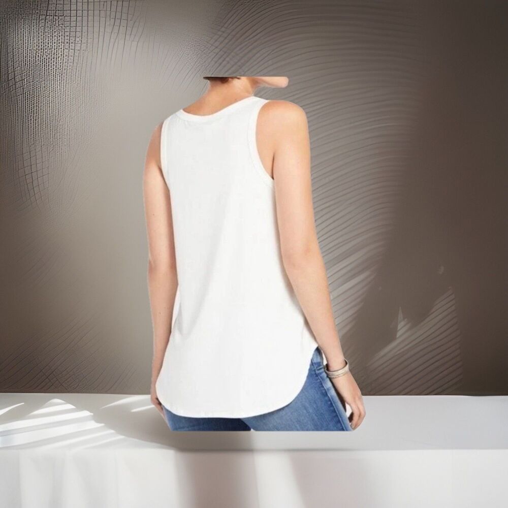 EVEREVE Peyton Jensen Tank Top Womens White Lightweight Sleeveless SZ M NWT